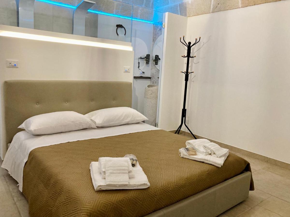 Suite 141 - Luxury B&B Монополи Экстерьер фото